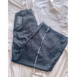 **PRETTYLITTLETHINGS** *Black *Wide Leg* Trouser*